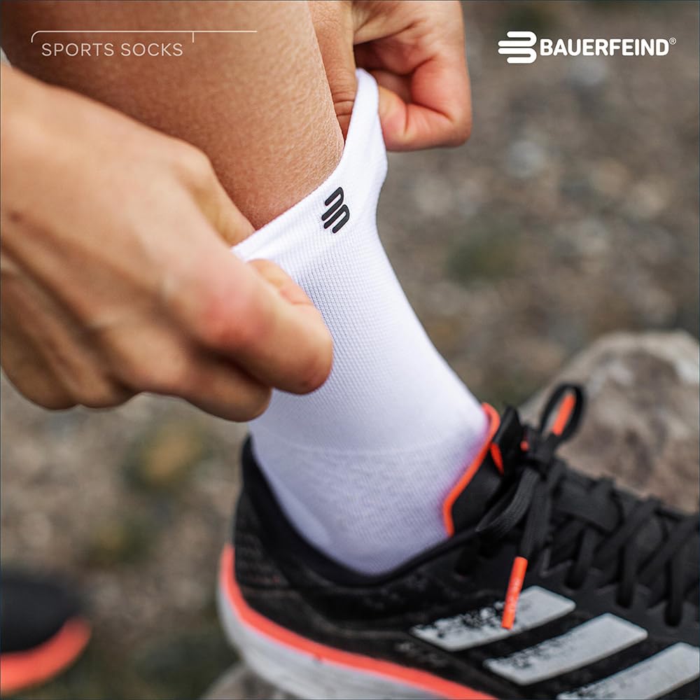 BAUERFEIND Run Ultralight Mid Cut Crew Sizes Socks, Socks, Women's, White, 35-37 (22.0-23.5)