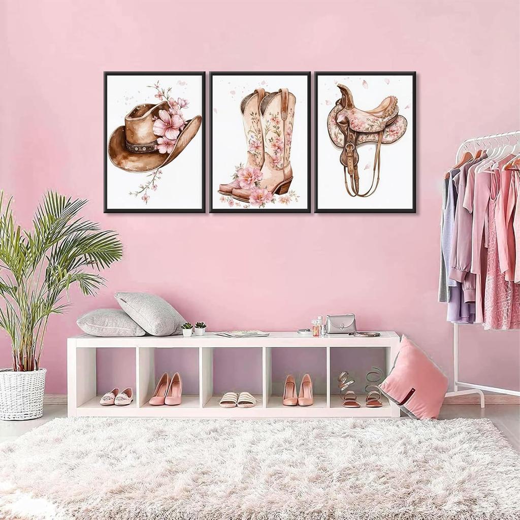 Tertiosh 3Pcs Western Cowgirl Wall Art Retro Western Flower Boots Hats Wall Decoration Pictures Girls Room Paintings Artwork Preppy Prints for Living