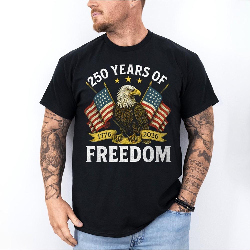 250 Years America Anniversary 1776 Bald Eagle 250th Birthday US Flag T-Shirt