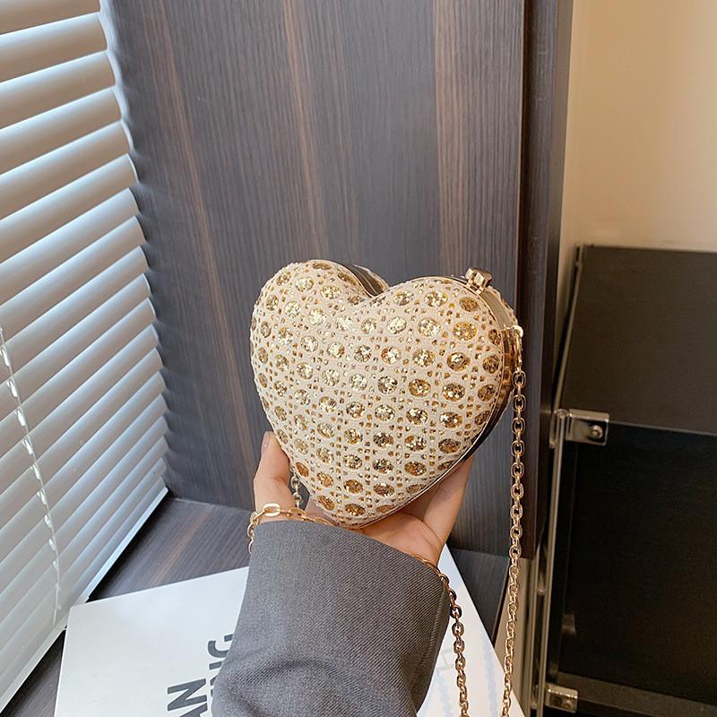 Chic Fashion Crossbody Bag Unique Simple Heart-shaped Shoulder Bag For 2024 Trend