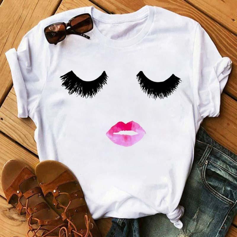 Trendy Women's Short Sleeve Graphic T-shirt With Black And White Print For Stylish Streetwear