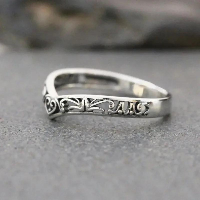 Huitan Chic V Shaped Finger Ring for Women Hollow Out Design Antique  Color Vintage Female Rings Daily Wear Retro Jewelry