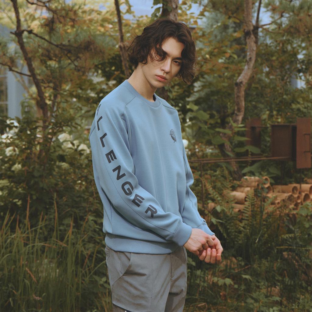CHALLENGER Men'S Big Logo Cut-Out Long Sleeve Sweatshirt Pale Blue