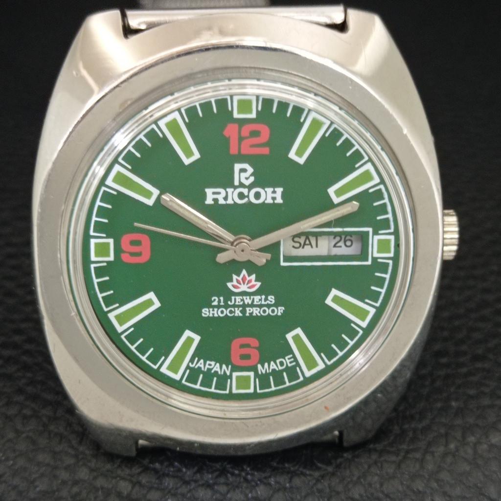 JAPAN VINTAGE RICOH R31 AUTOMATIC MENS GREEN COLOR DIAL WATCH a707742-1