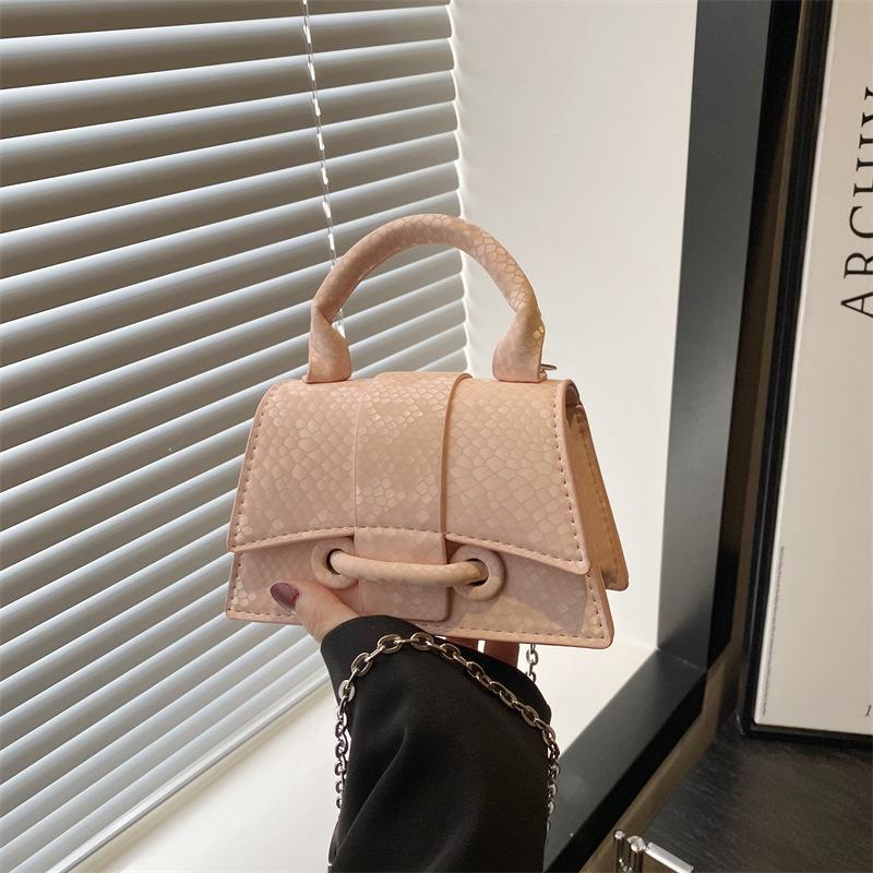 Exquisite mini handbag Fashion personality Literary temperament Simple texture Versatile shoulder messenger bag