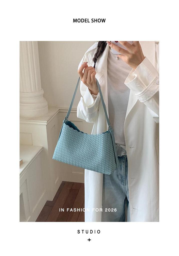 Elegant Woven Texture Underarm Bag: Women's High-Value French Shoulder Bag