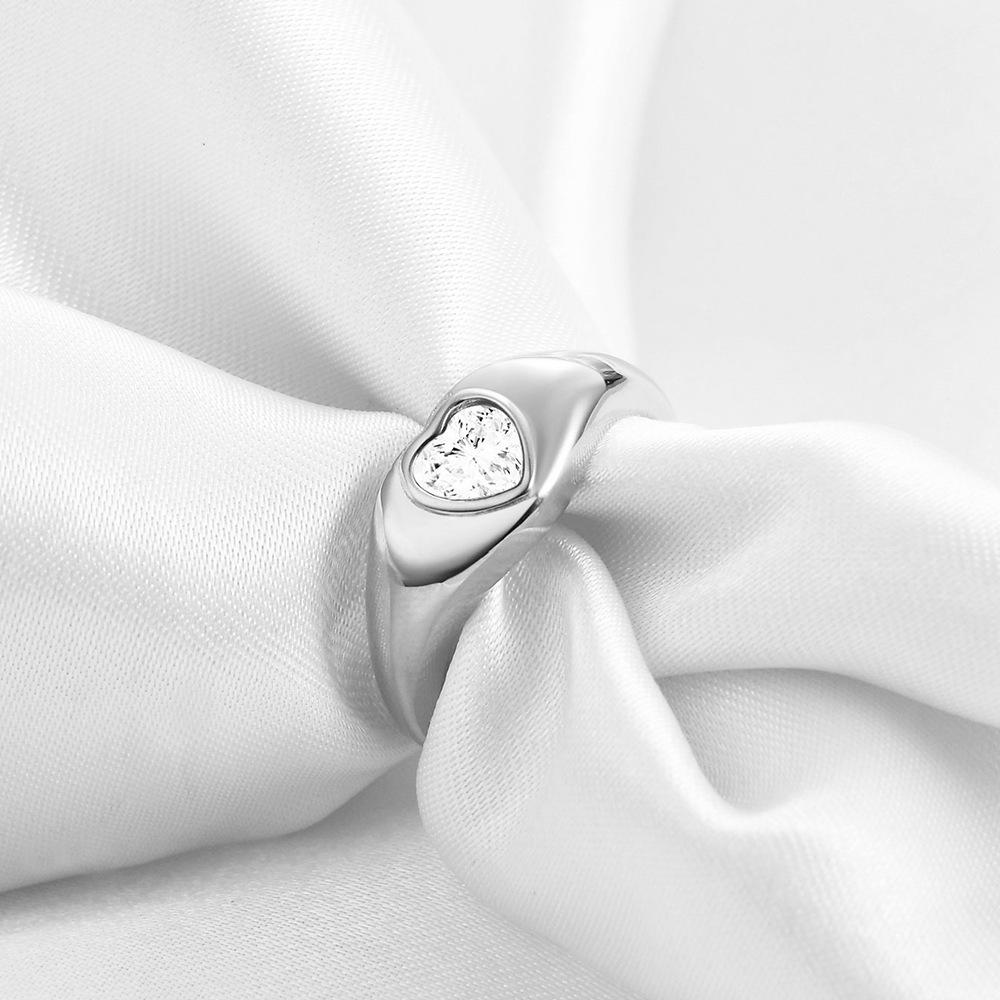 European American Style 18K Gold Heart Zircon Titanium Steel Ring for Women Size 10