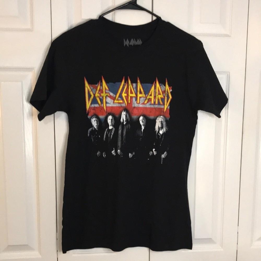 Def Leppard 2022 Graphic TShirt NWOT Unisex T-Shirt M