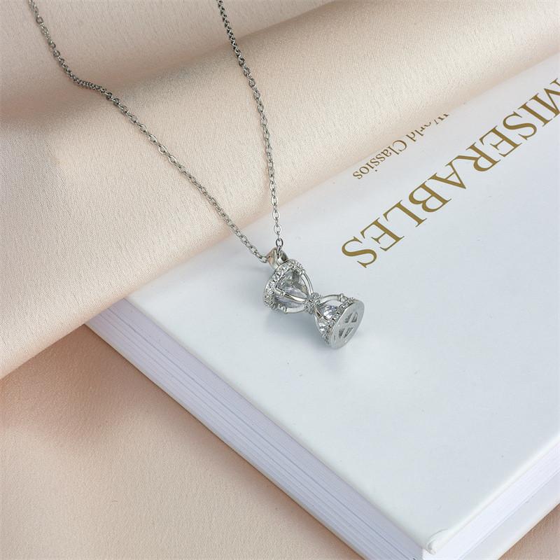 New Style Hourglass Zircon Pendant Necklace Stainless Steel Light Luxury Geometric Choker Jewelry Party Gifts For Women Girls