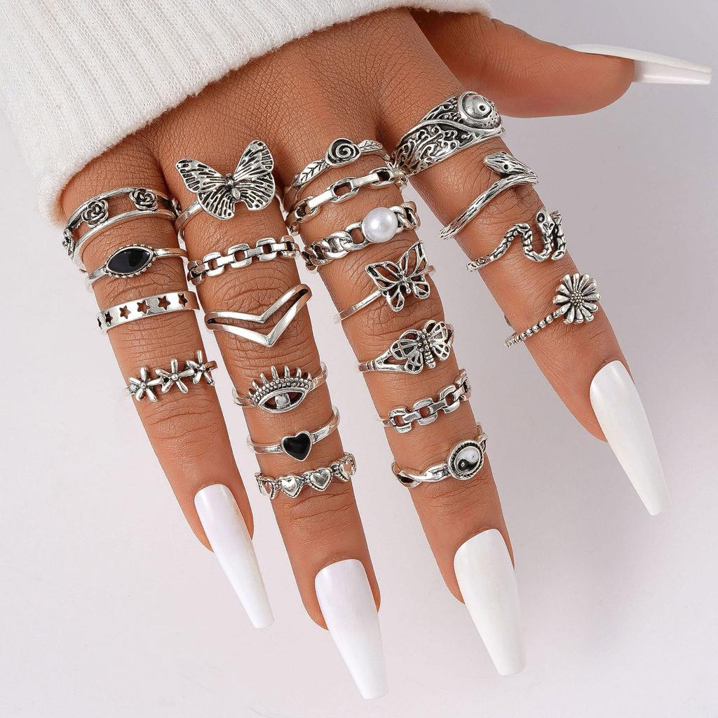 21 Pieces Vintage Butterfly Heart Rings Set Decoration for Trendy Women Adjustable Sturdy Alloy Jewelry Pieces