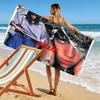 Serviette de plage Billie à imprimé journal, Grande serviette douce à séchage rapide pour la plage, le camping, la natation