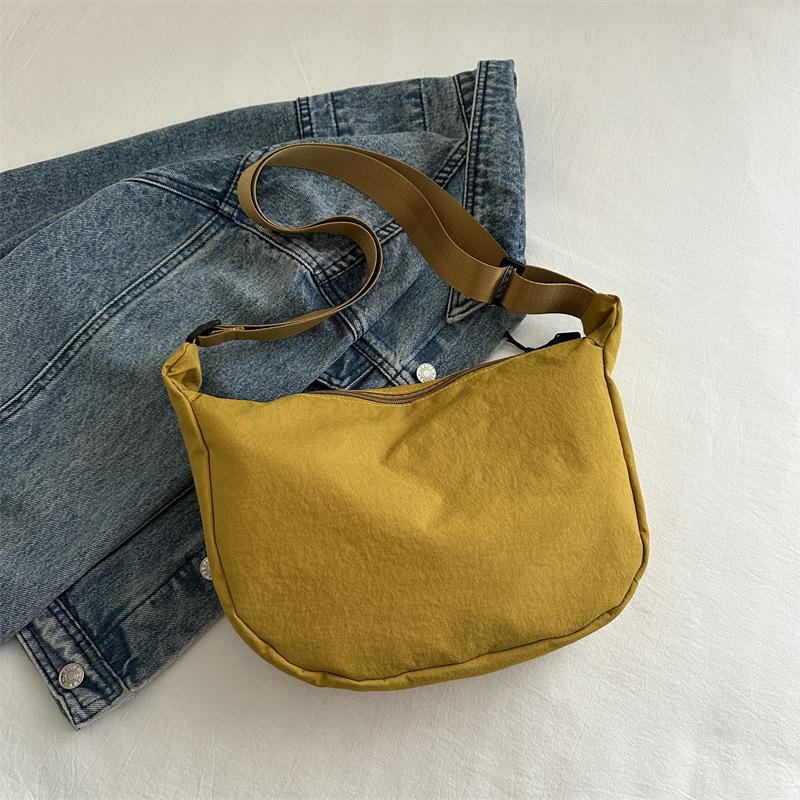 New simple and large-capacity underarm tote bag women's bag simple and fashionable shoulder bag simple casual messenger bag