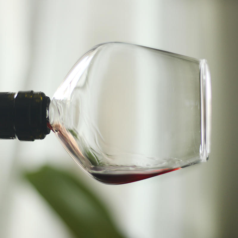 Creative Lead-free Red Wine Bottle with Stop-free Screwed Drink Simple Baking Bar | Wine Glasses