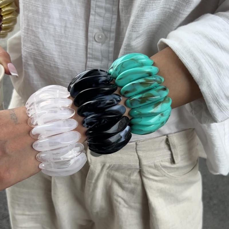 Bracelet Female special-shaped splicing Elastic resin bracelet Niche high-end smudging exaggerated jewelry
