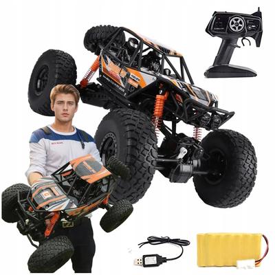 Távirányítású RC Autó Terepjáró Nagy Távirányítóval 50 Cm-es 4x4 Lánctalpas