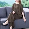 Stylish Cotton Linen Summer Outfit Set for Middle-aged Women - Short Sleeve Top 2026