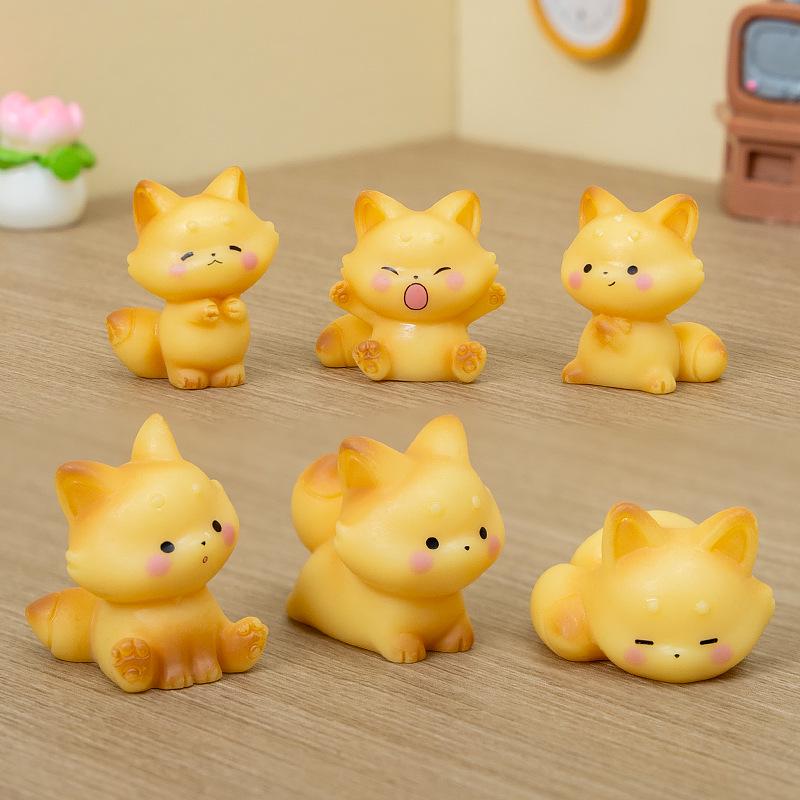 Miniature Fox Resin Ornament - Cute Home or Car Decoration