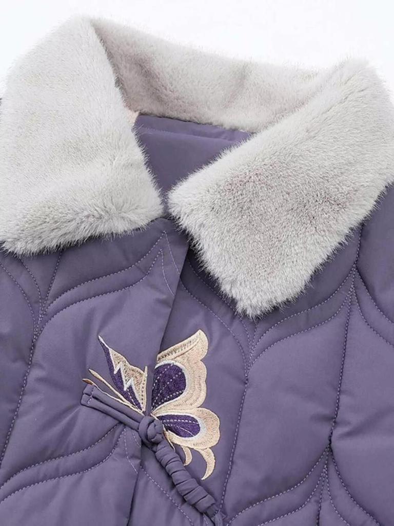 Middle-Aged Women's Winter Coat: Velvet Lined, Thick Cotton Jacket for Elderly, New Style Autumn/Winter Clothing.