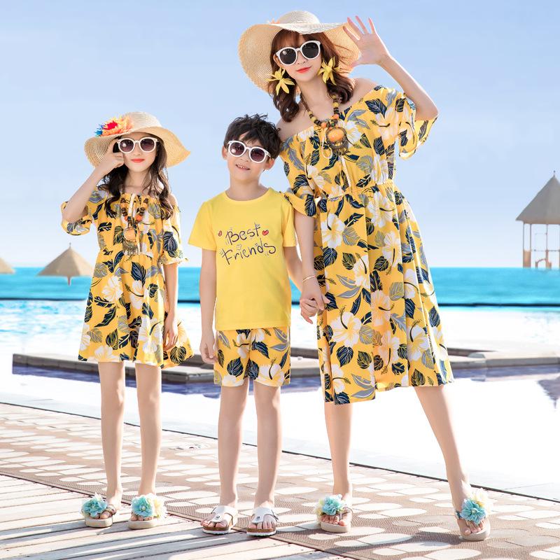 Costumi da Bagno Estivi 2023 per Famiglie: Abiti coordinati per Mamma, Figlio e Figlia - Perfetti per una Vacanza al Mare a Sanya