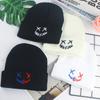Herbst Winter Strickmütze Lustige Gesichts Mütze Vielseitig für Damen Streetstyle Personalisierte Stickerei Wollmütze Warme Zehenkappe Unisex