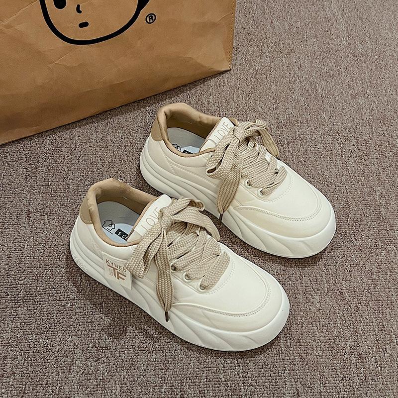 

Туфли на платформе белые женские 2024 весна новые универсальные кожаные спортивные и повседневные туфли белые кексы увеличивающие высоту бортовые туфли женские 40 хаки