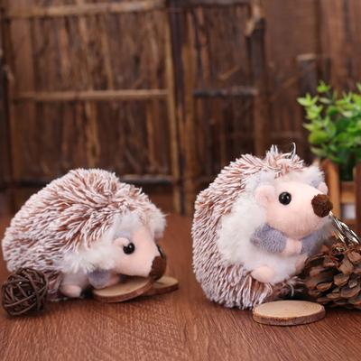Araba stili Kadın araba anahtarlığı Araba Anahtarlığı Yaratıcı Hediye Anahtarlık Oto Aksesuarları Peluş kirpi anahtarlık