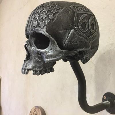 Motorrad Totenkopf Helmhalter Wandaufbewahrung Rack Halterung Helm Hutständer Kunstharz Basteln Halloween