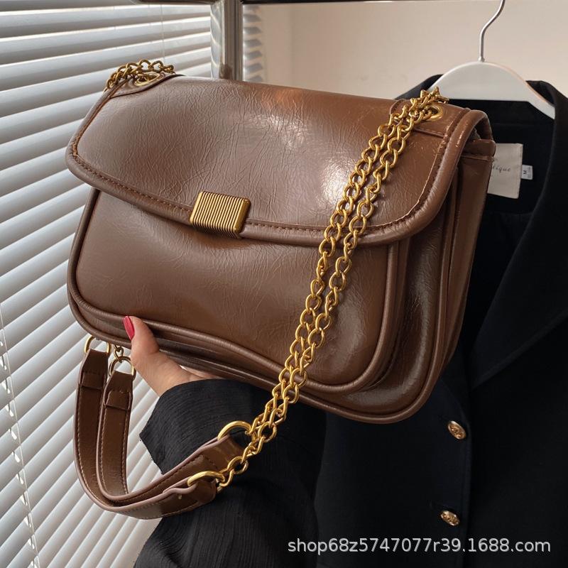 Textured Small Bag Women's 2025 Winter New Retro Messenger Bag, Foreign Style Versatile Chain One-shoulder Crossbody Bag Explosive