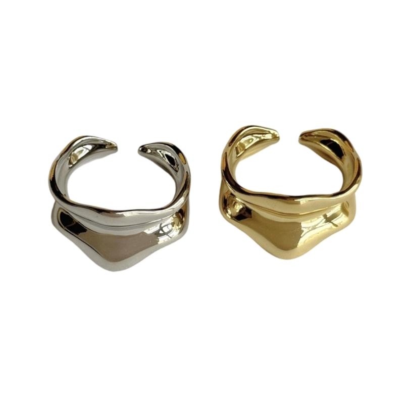 Elegant Curved Waved Design Ring Glossy Finishes Adjustable Size Gold Tone Alloy Accessory For Daily Wear