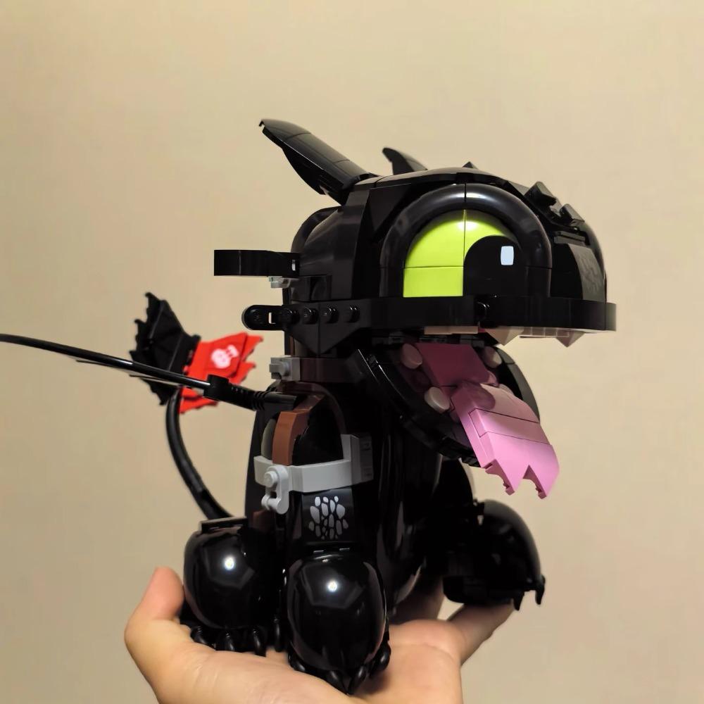 Adult Building Blocks Set - Toothless Dragon Model 10375 Movie Fan Gift 784 Pieces Creative Birthday Present