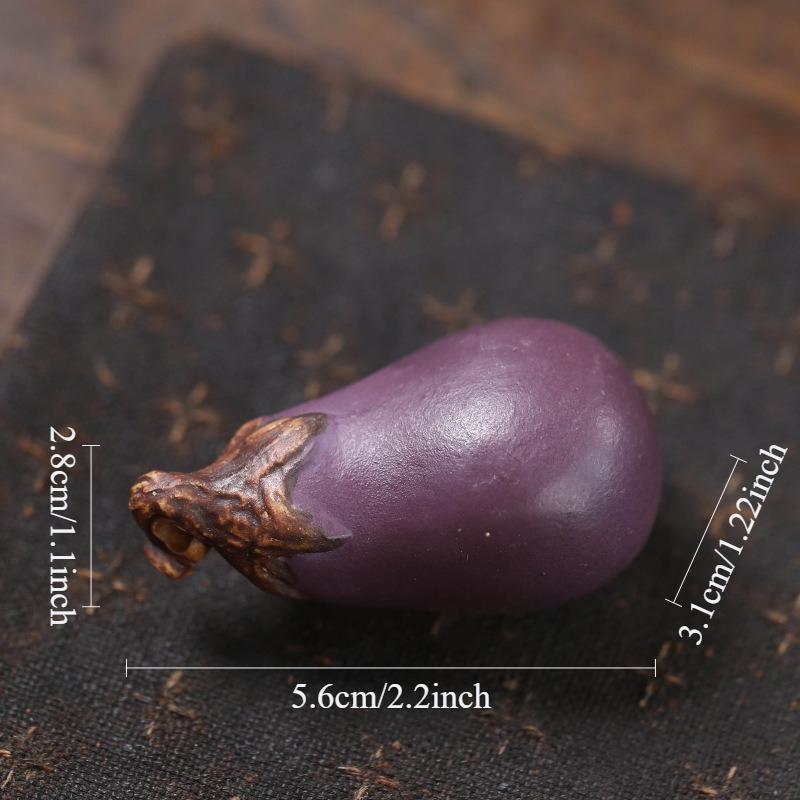 

1pcs Purple Qi Donglai Eggplant Tea Pet Chinese Biomimetic Plant Tea Play Desktop Vegetable Creative Decoration Ornament 5.6x3.1x2.8cm