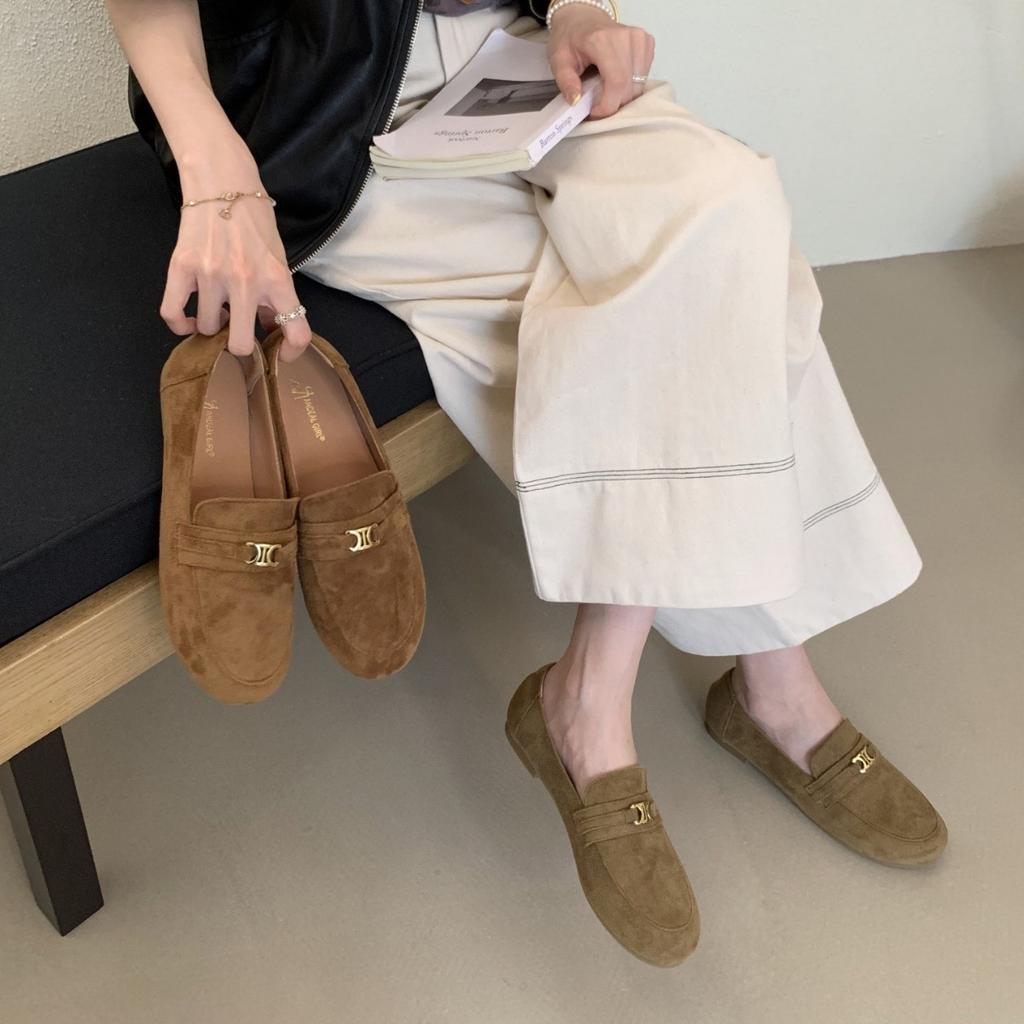 Korean retro one-pedal flat loafers women's 2025 autumn new fashionable and simple British style Doudou single shoes