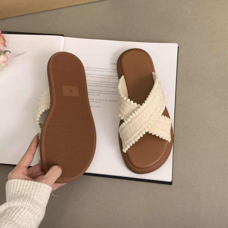 

Platform slippers female summer wear 2025 fairy wind bohemian sandals vacation soft flat large size beach shoes 35