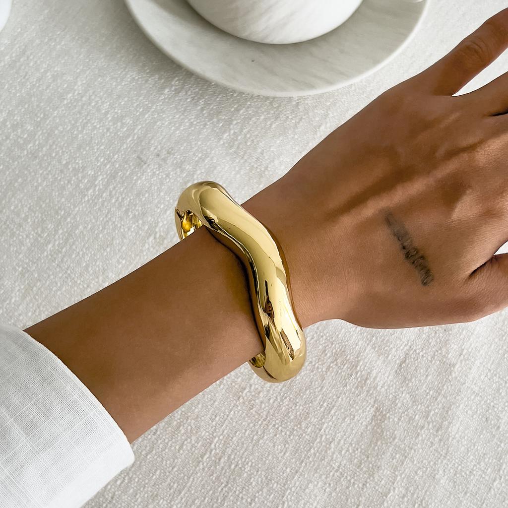 Fashion Metal Glossy Water Drop Spring Buckle Bracelet Female, Hip Hop Wind Geometric Irregular Bracelet