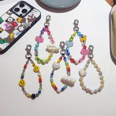 Färgglad hjärtformad pärlnyckelring: Sött och mångsidigt tillbehör i japansk/koreansk stil