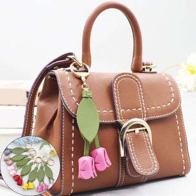 Faux Leather Keychain Pendant Tulip Leaves Shape Keyring Charm Backpacks Handbags Wallets Keychain Fashion Accessory