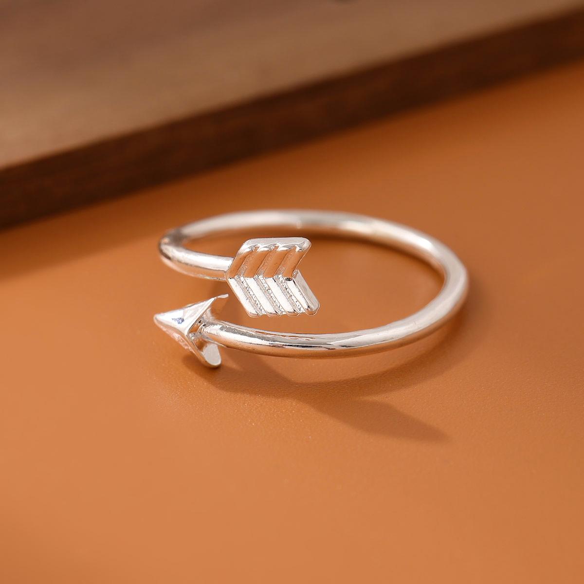 

New Simple Creative Fashion Arrow 925 Sterling Silver Jewelry Not Allergic Popular Personality Women Love Opening Rings R110 срібний