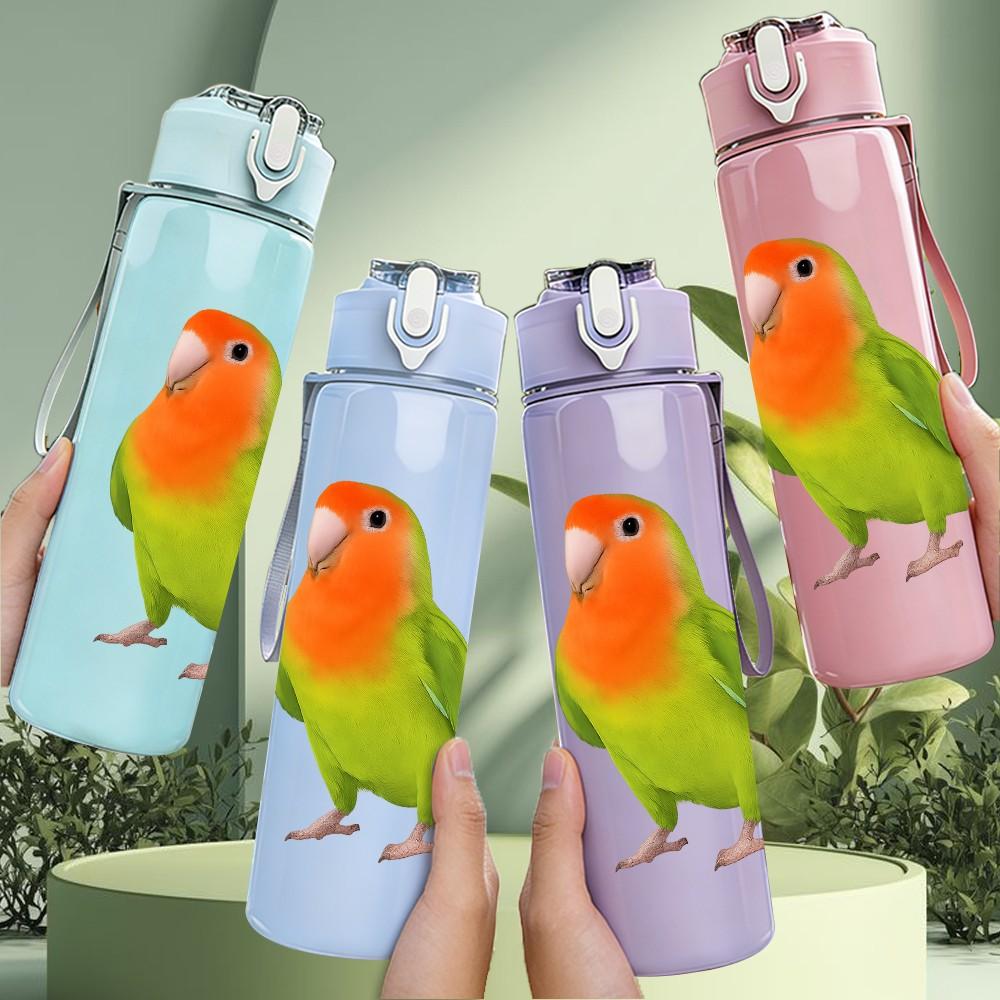1PC Green Parrot Bird Portrait 750ml Color Plastic Sports Water Bottle Leakproof Flip Straw Lid Suitable for Sports Office Home Use