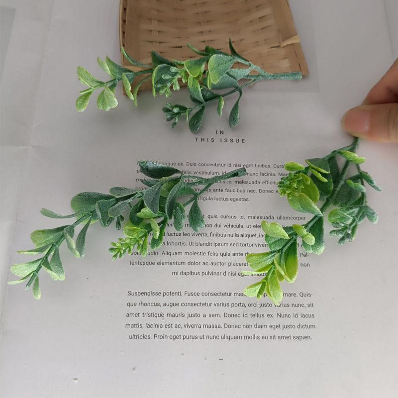5pcs Mini Branches Stamen DIY Wreath Decorative Accessories Artificial Flower Leaves Grass Christmas Party Decoration Fake Plant