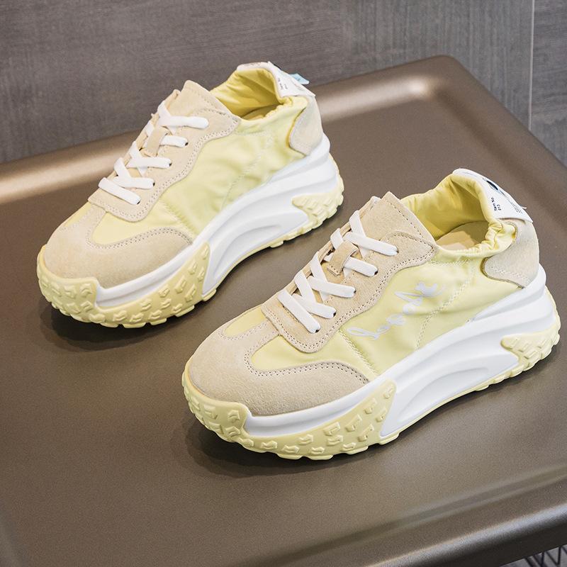 

Папины кроссовки женские весенние новые на платформе спортивные повседневные туфли универсальные с увеличением роста одинарная сетка дышащие белые туфли 33 жёлтый