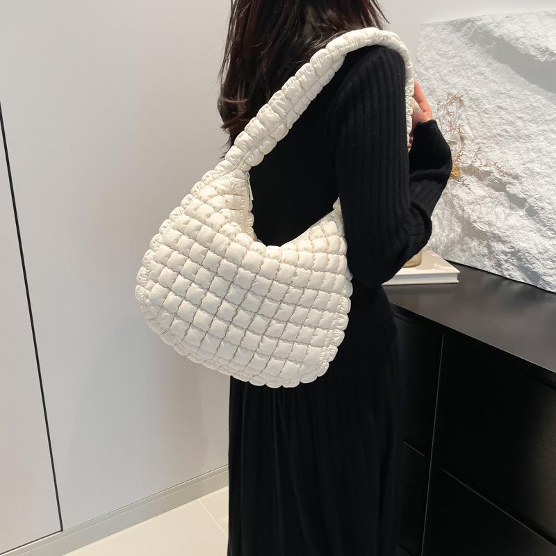 Fashion Pleated Cloud Bag 2025 New Casual Bubble Down Bag Shoulder Messenger Bag Underarm Dumpling Bag