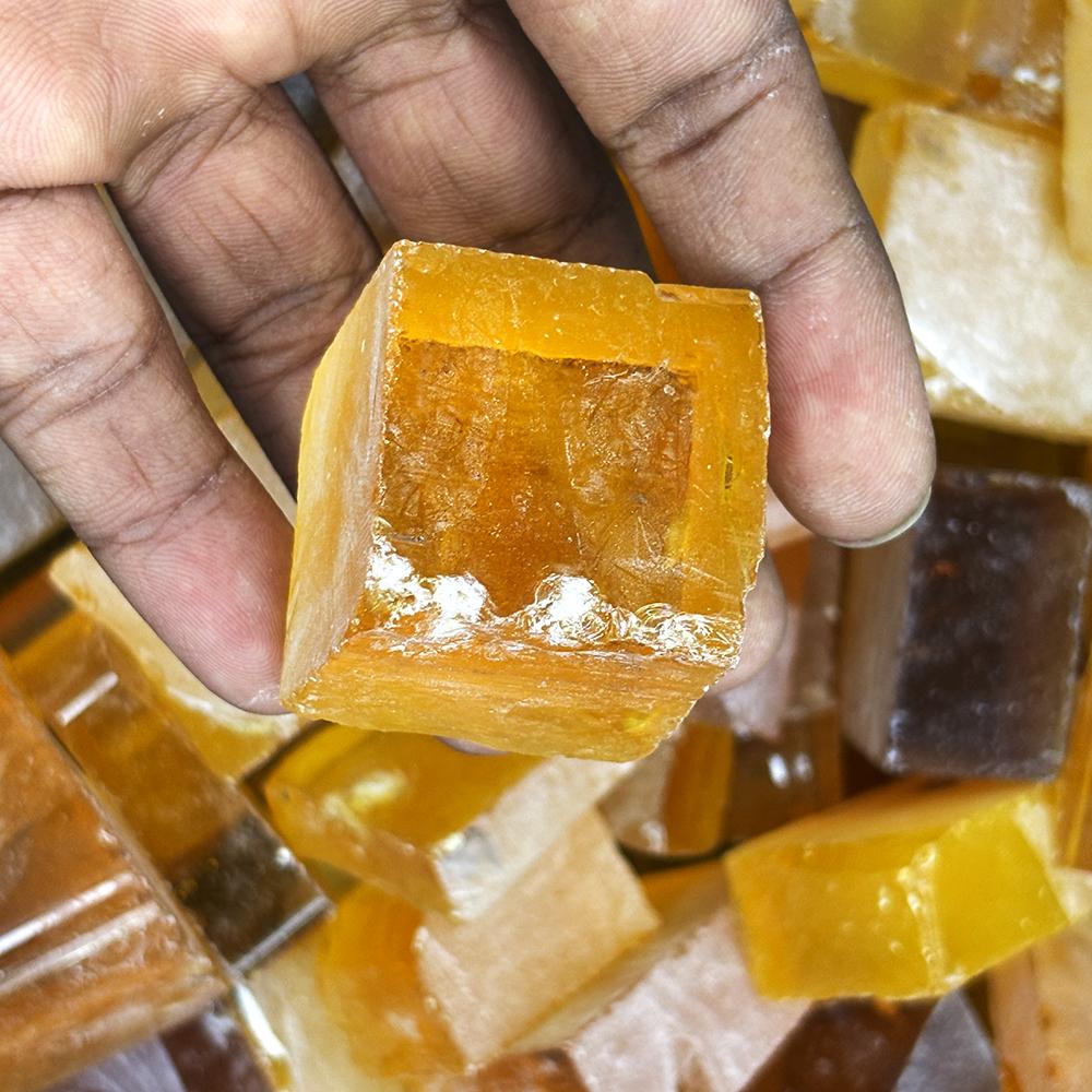 Lab verified 1500Ct High Quality Orange Lab-Created Sapphire Gems For Collection