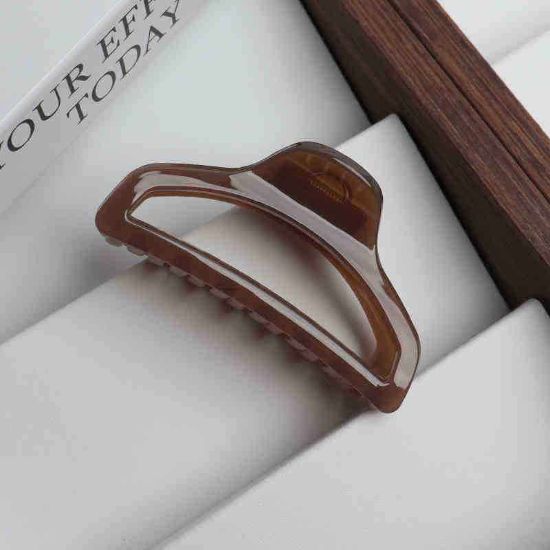Shark Claw Hair Clip For Women With Geometric Line Design Perfect For French Updos