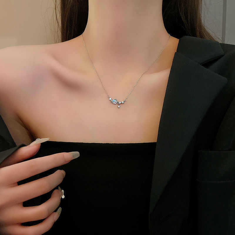 Moonstone Planet Necklace Women's Fashion Light Luxury Niche Premium Design Moonstone Pendant Necklace