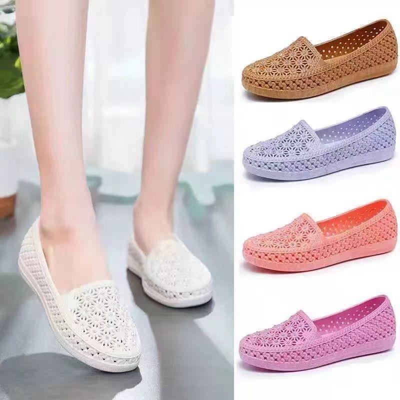 New Summer Baotou Flat-bottomed Hole Shoes Mother Shoes Fashionable Lazy Shoes Nurse Shoes Platform Casual Versatile Purple