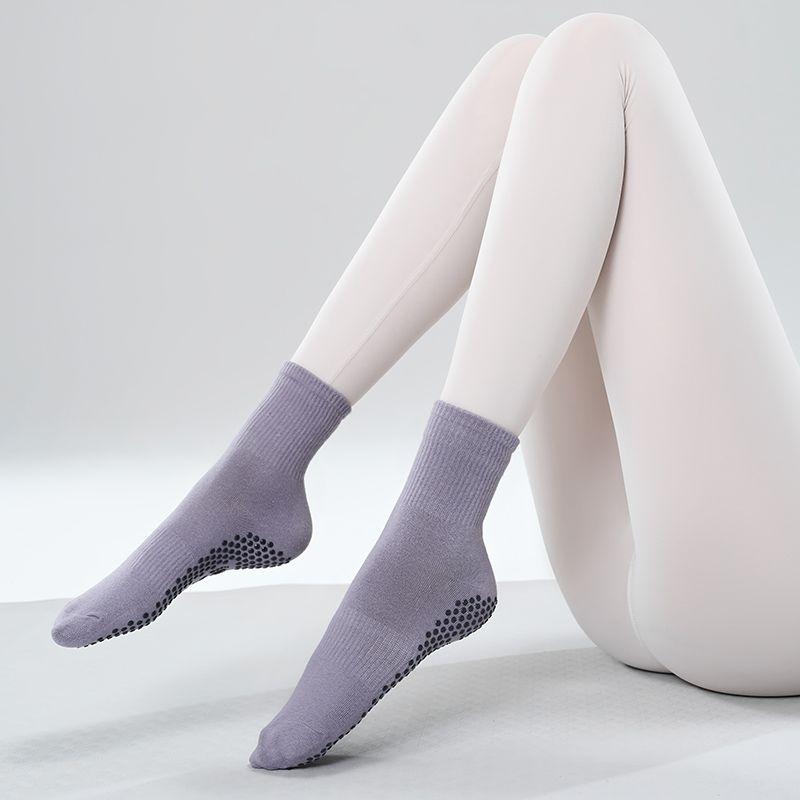 

Yoga Socks for Indoor Yoga Non Slip Professional Women Knee Socks Pilates Socks Long Tube Sports Summer Fitness Socks [1 pair of experience] Wisteria color