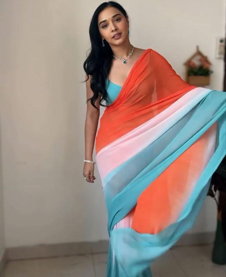 

Популярное индийское готовое синее сари из жоржета