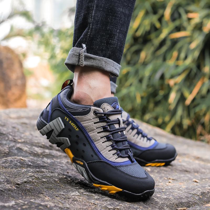 2025 Men's Women Lightweight Non Slip Outdoor Shoes Leather Breathable Hiking Boots Trekking Mountain Camping Sneakers
