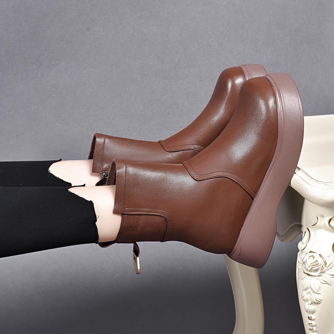 

Женские ботинки мартинсы новые ботинки из коровьей кожи с шерстяным внутренником кожаные ботинки с круглым носком на толстой подошве средней высоты хлопковые ботинки 41 коричневый