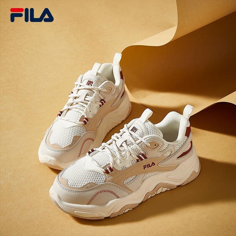 

FILA Women s COLLINA Retro Chunky Sneakers US 6.5